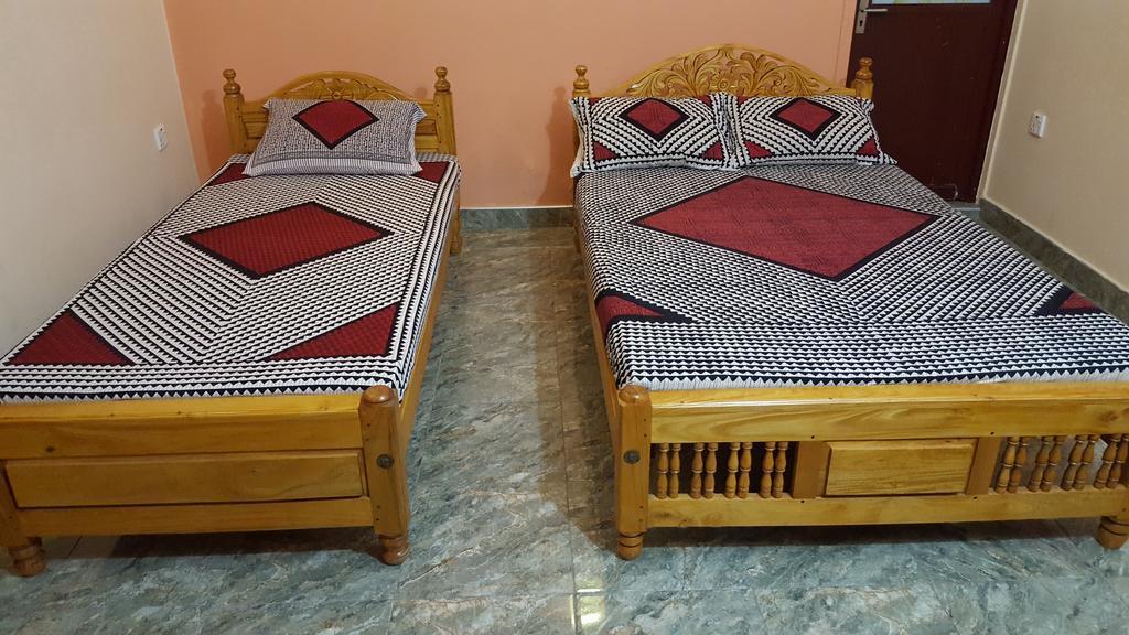 Tulip Guest Inn Point Pedro المظهر الخارجي الصورة