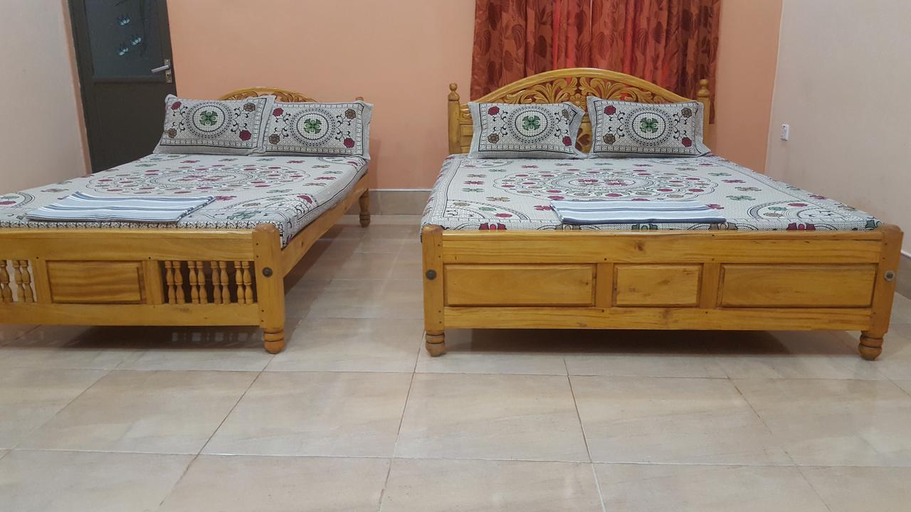 Tulip Guest Inn Point Pedro المظهر الخارجي الصورة