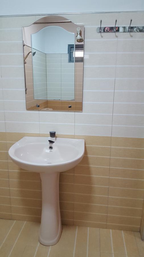 Tulip Guest Inn Point Pedro المظهر الخارجي الصورة