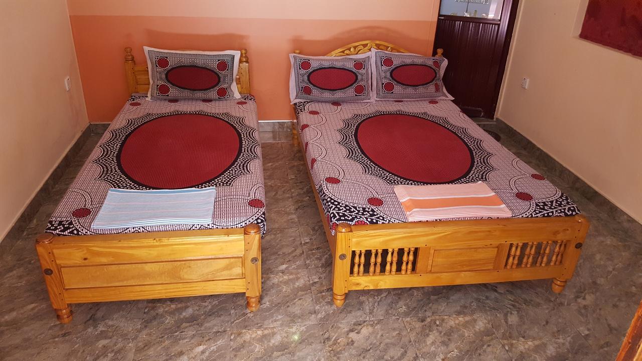 Tulip Guest Inn Point Pedro المظهر الخارجي الصورة