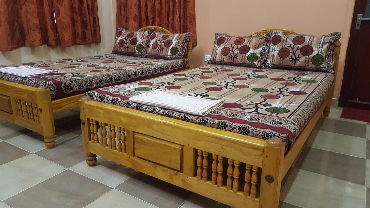 Tulip Guest Inn Point Pedro المظهر الخارجي الصورة