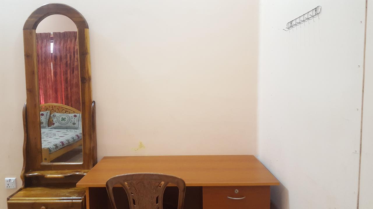 Tulip Guest Inn Point Pedro المظهر الخارجي الصورة