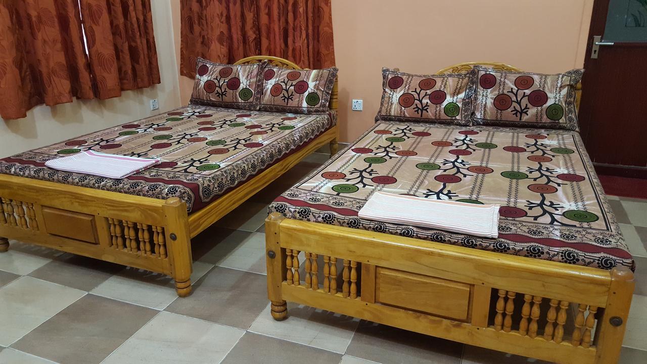 Tulip Guest Inn Point Pedro المظهر الخارجي الصورة