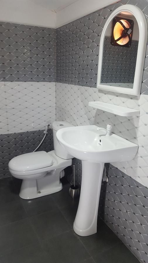Tulip Guest Inn Point Pedro المظهر الخارجي الصورة