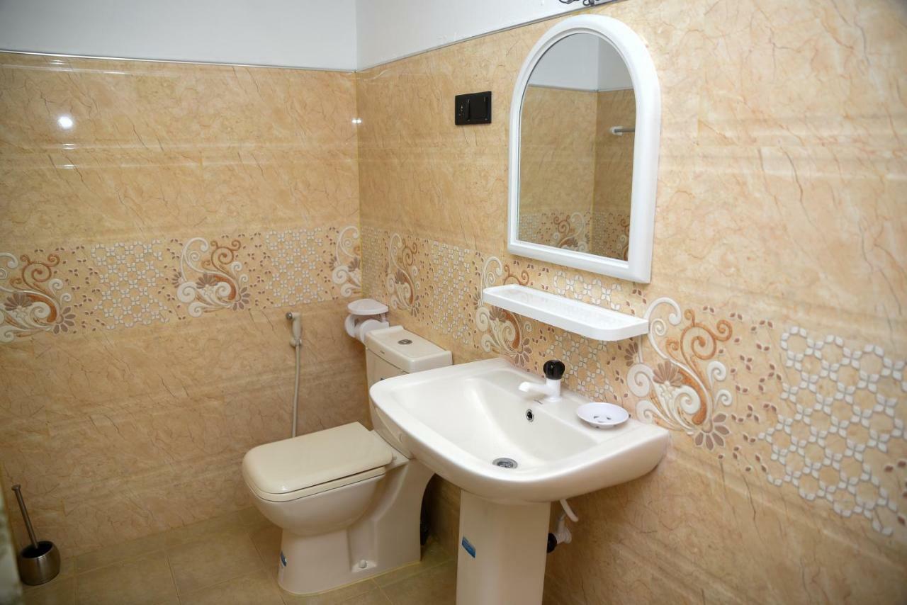 Tulip Guest Inn Point Pedro المظهر الخارجي الصورة