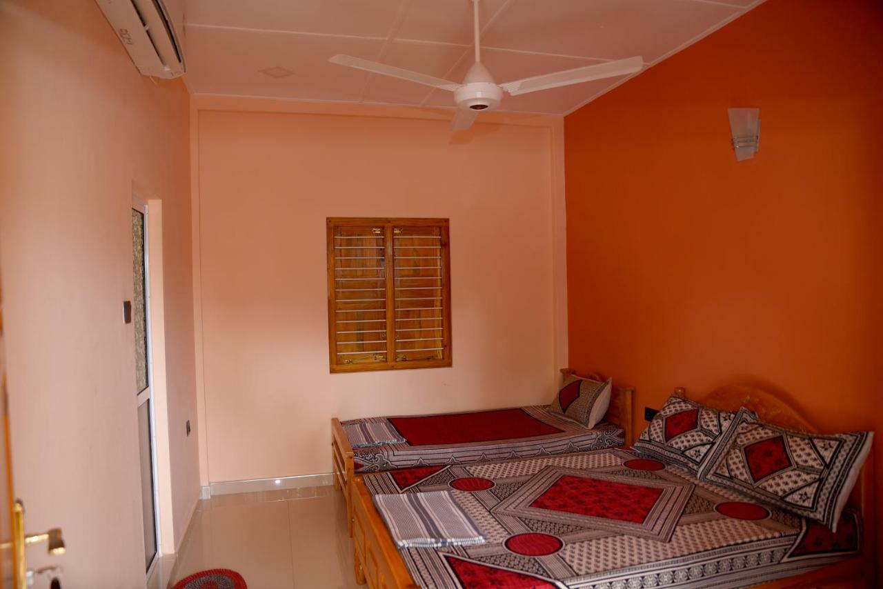 Tulip Guest Inn Point Pedro المظهر الخارجي الصورة